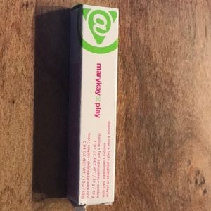 Marykay at play shadow and liner caramellow (NWT)